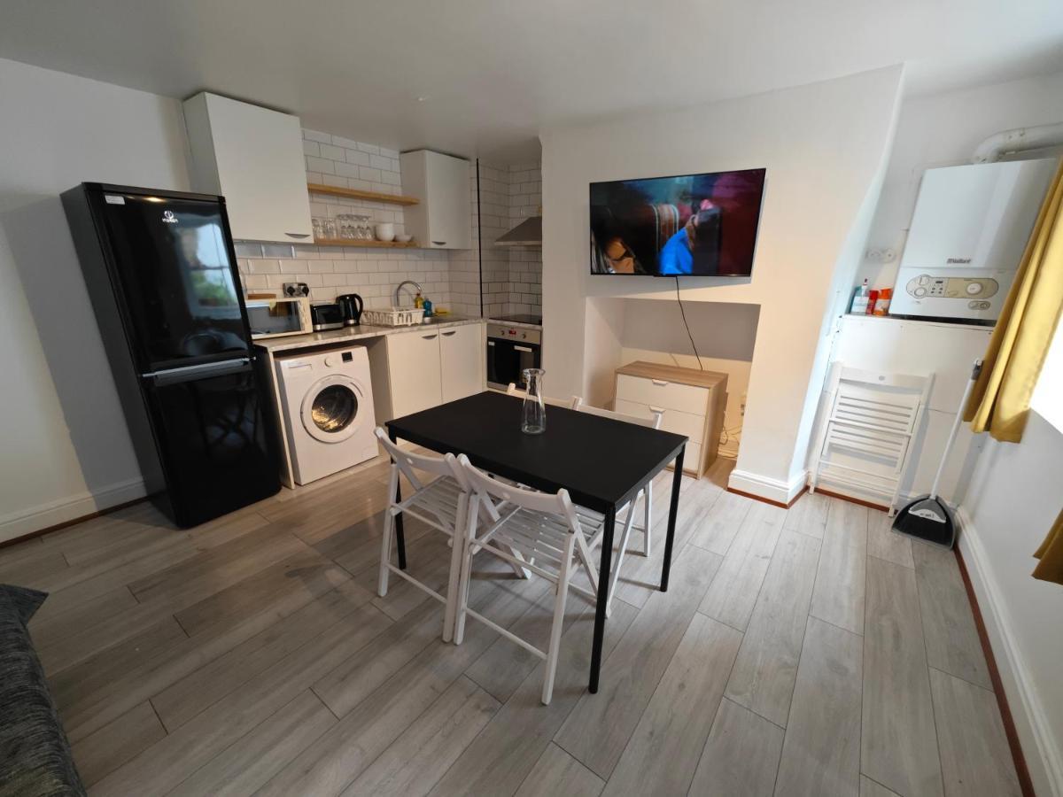 2 Bedroom 2 Bathroom Apartment In Old St - Shoreditch - Zone 1 Londyn Zewnętrze zdjęcie